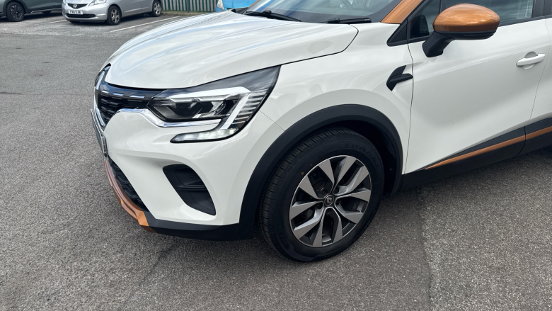 Renault Captur 1.0 TCE 100 Iconic 5dr Petrol Hatchback
